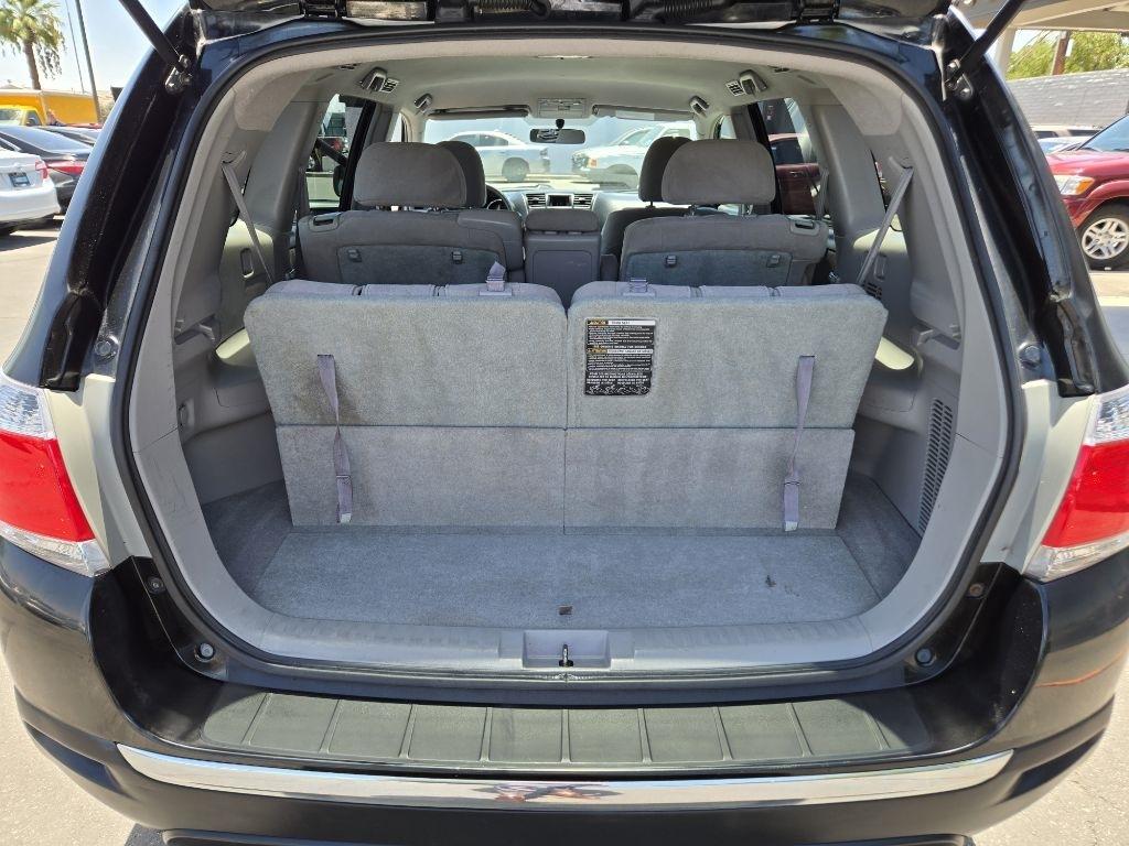 Toyota Highlander  2011