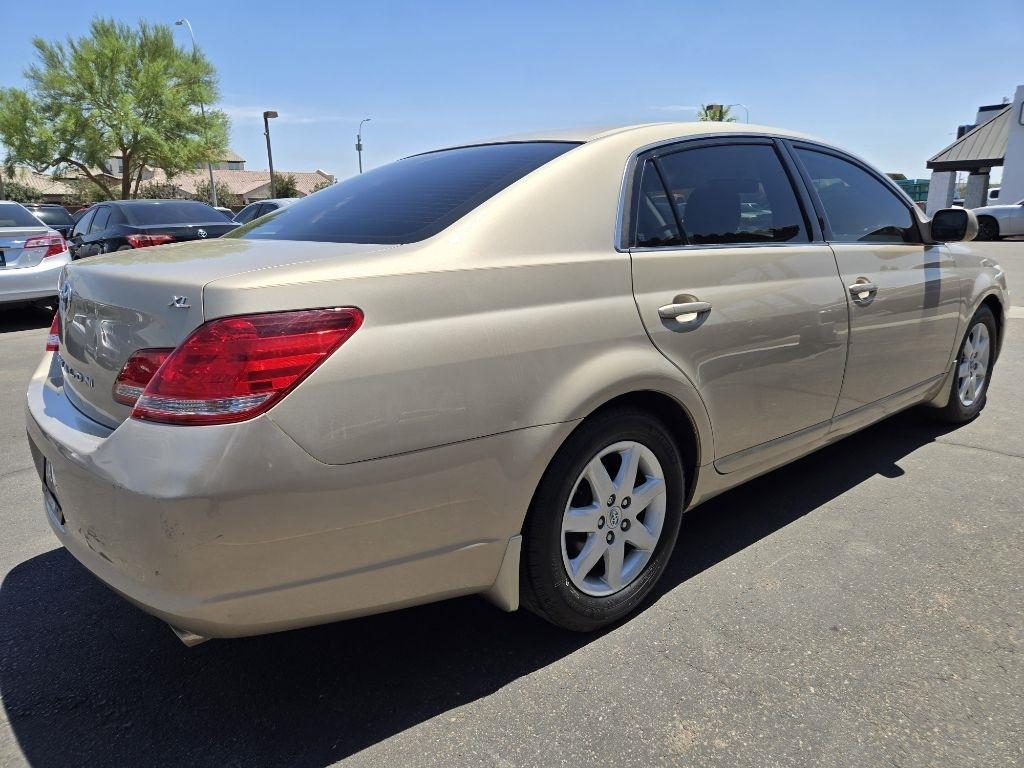 Toyota Avalon  2007