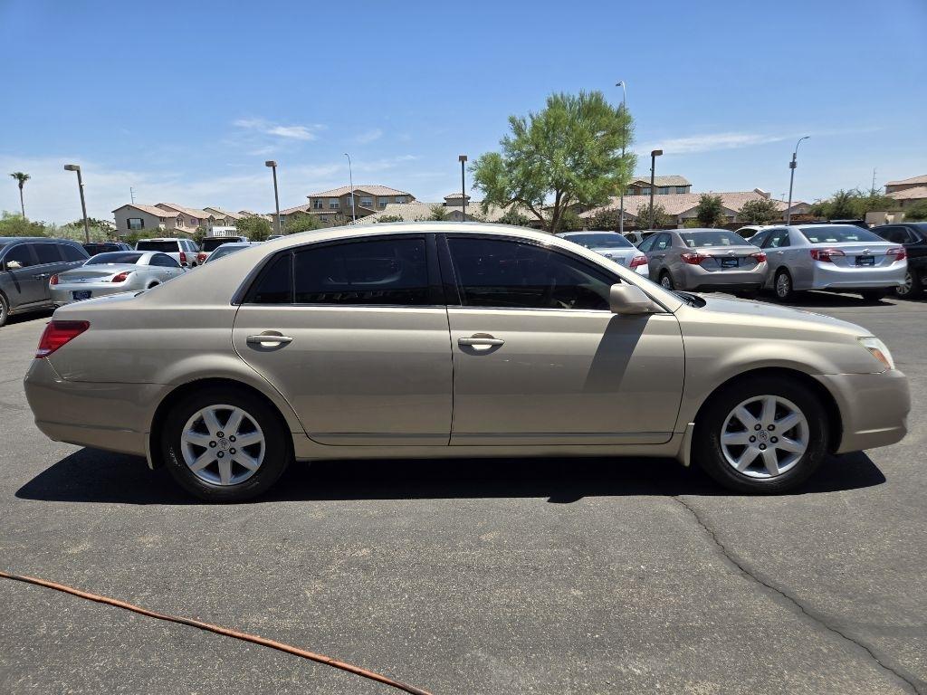 Toyota Avalon  2007