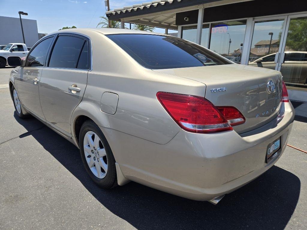 Toyota Avalon  2007