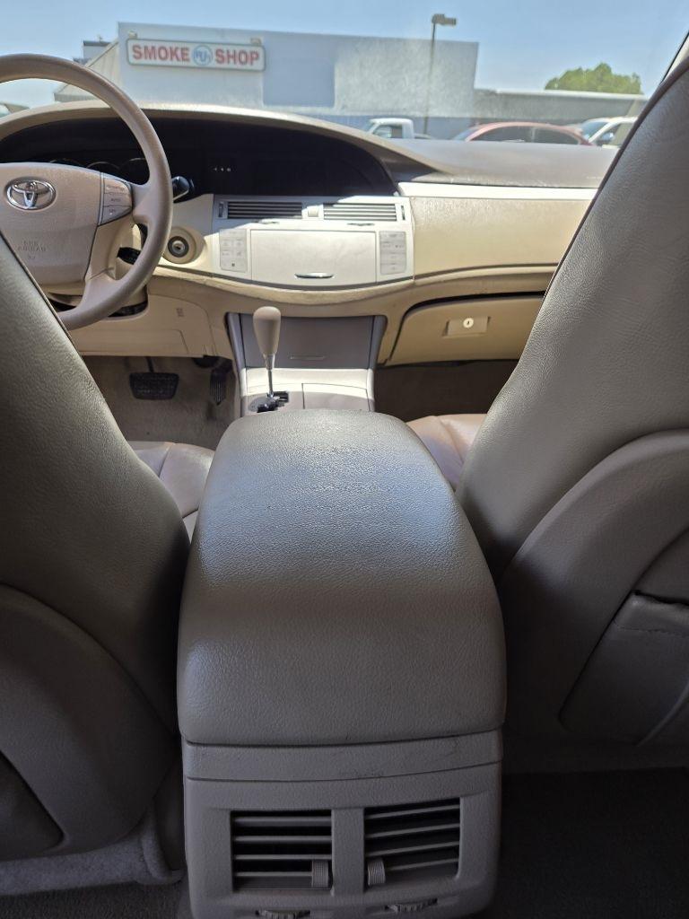 Toyota Avalon  2007