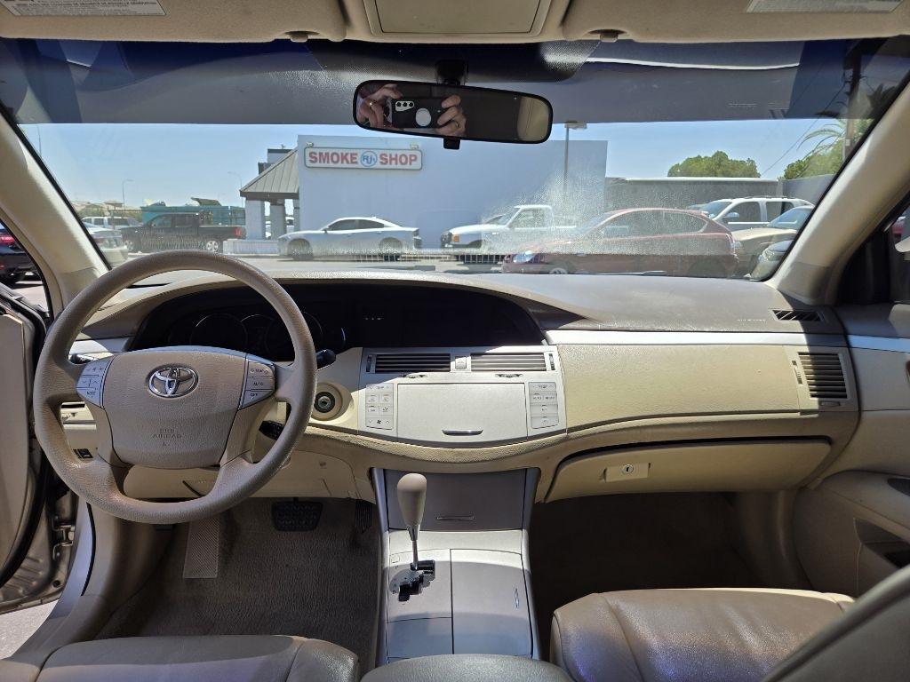 Toyota Avalon  2007