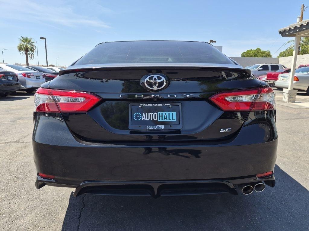 Toyota Camry  2018
