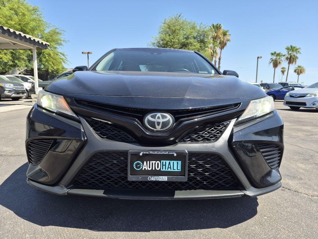 Toyota Camry  2018
