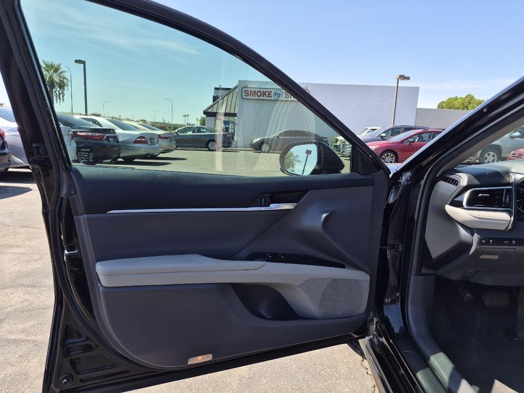 Toyota Camry  2018