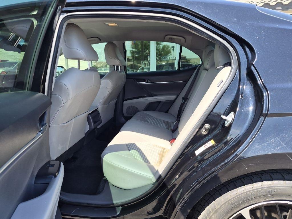 Toyota Camry  2018