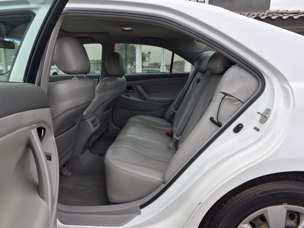 Toyota Camry  2010