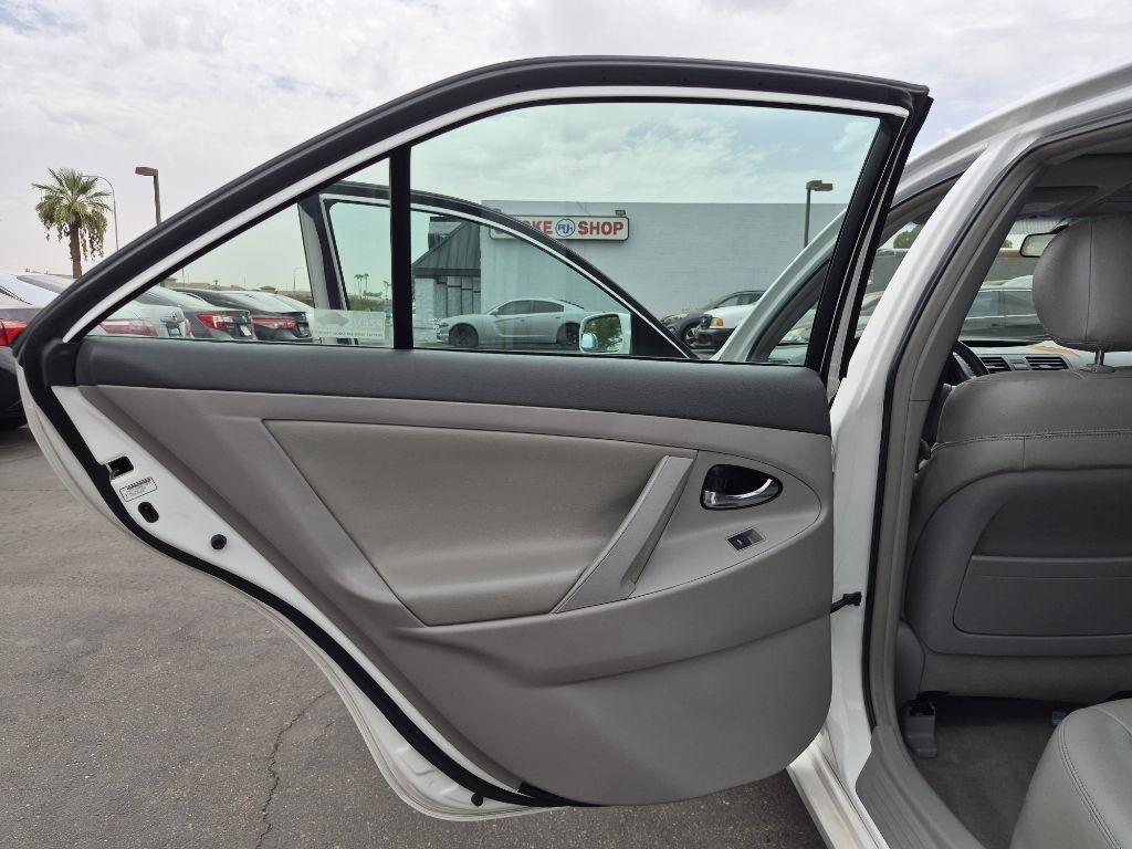 Toyota Camry  2010