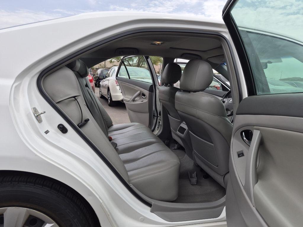 Toyota Camry  2010