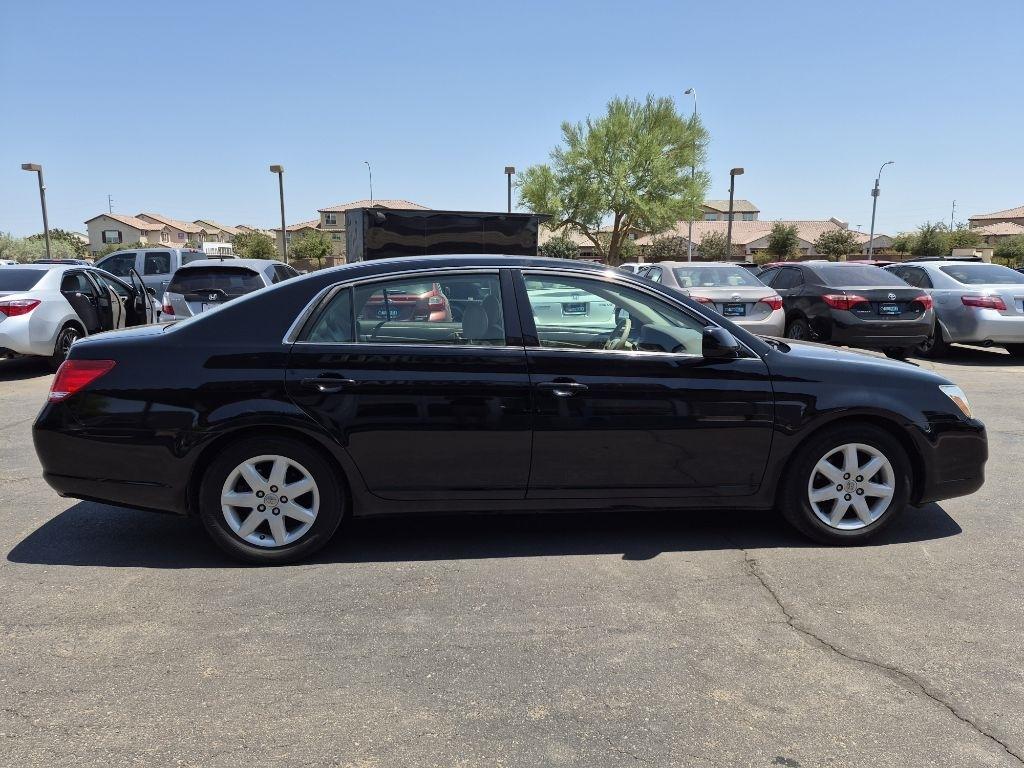 Toyota Avalon  2007