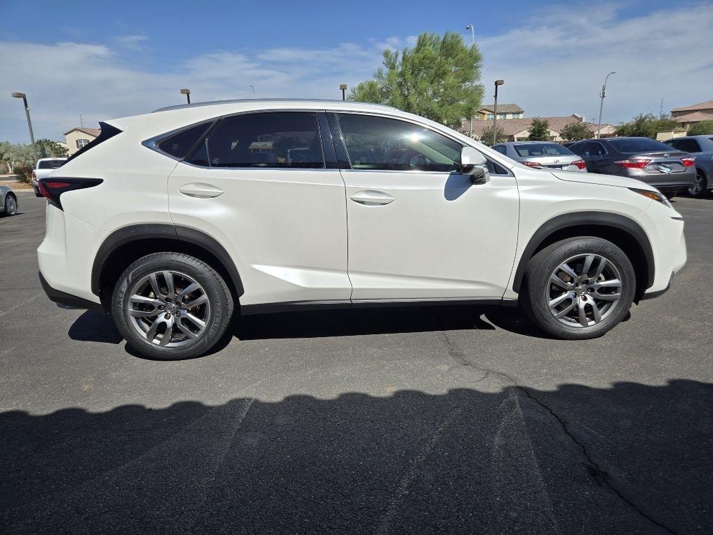Lexus NX 200t  2016