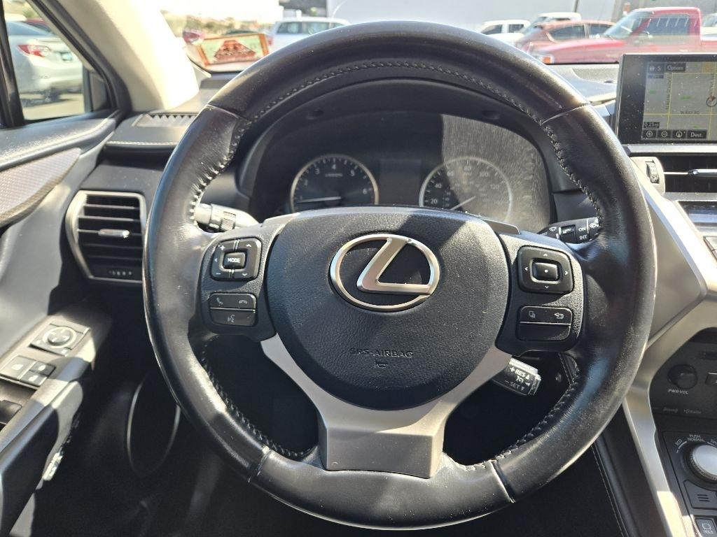 Lexus NX 200t  2016
