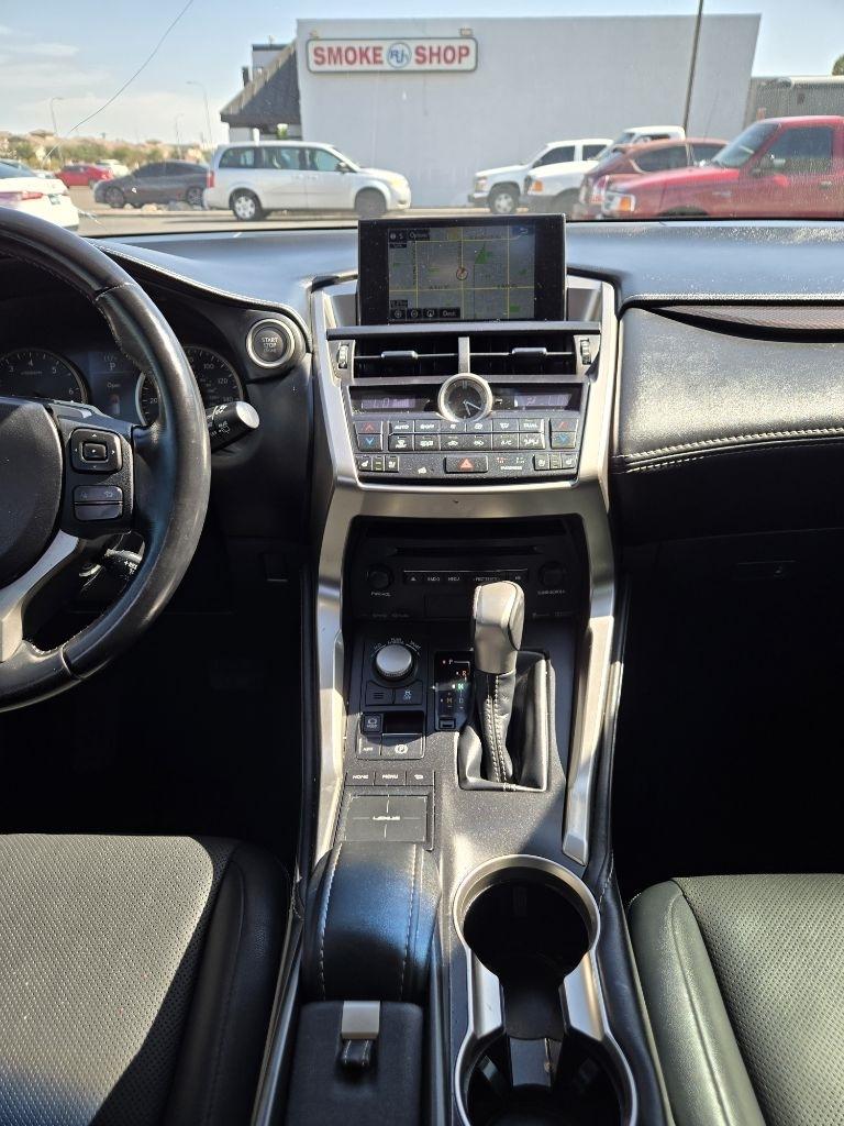 Lexus NX 200t  2016