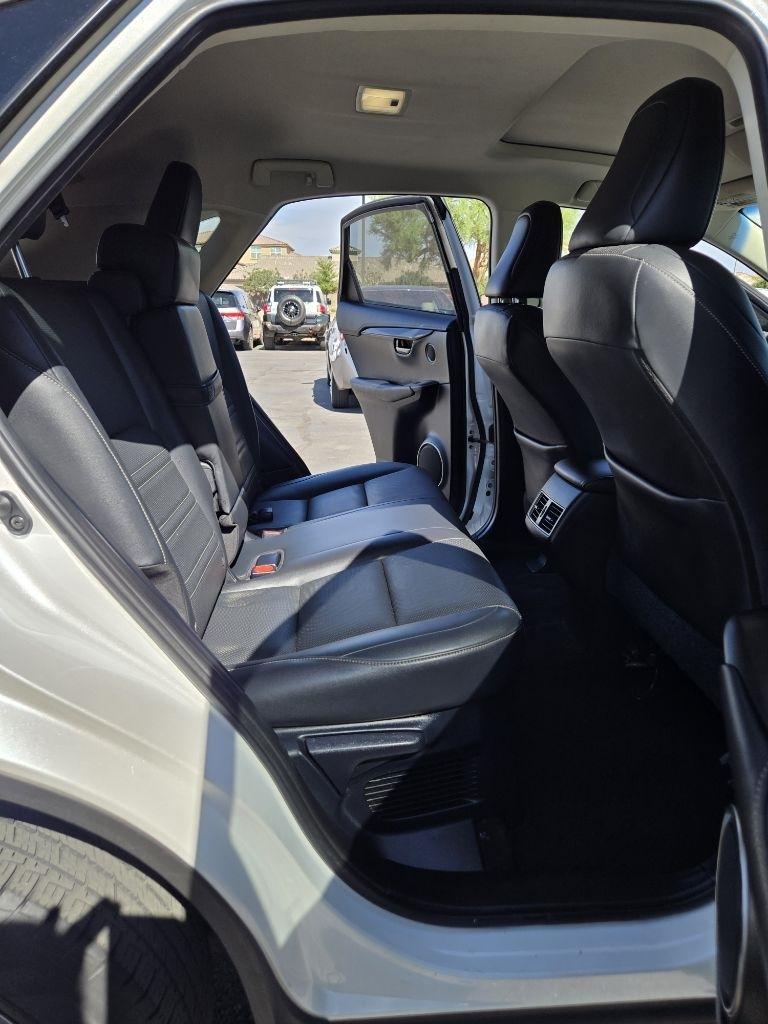 Lexus NX 200t  2016