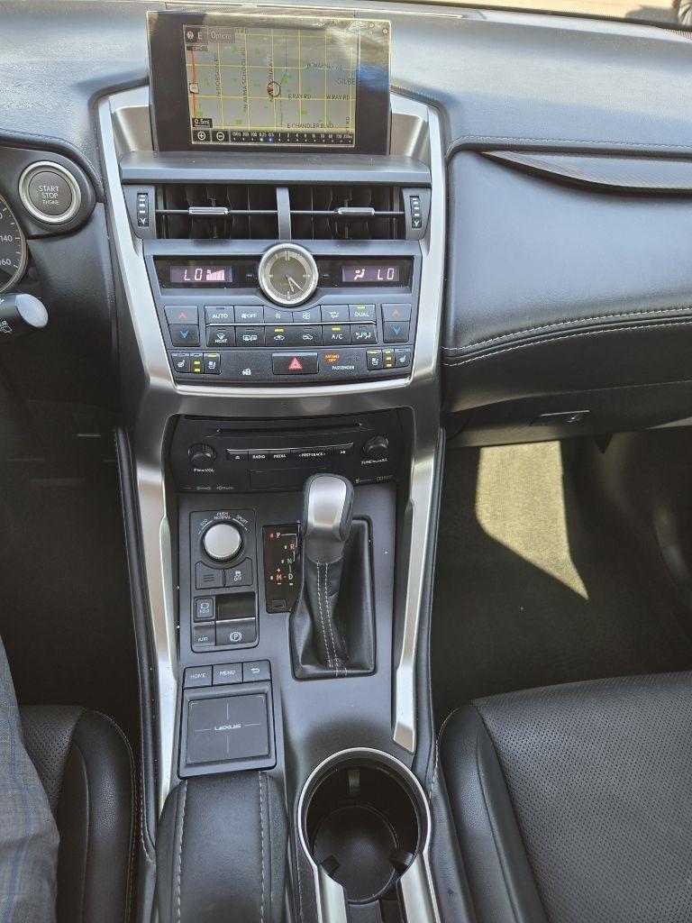 Lexus NX 200t  2016