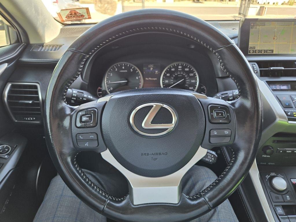 Lexus NX 200t  2016