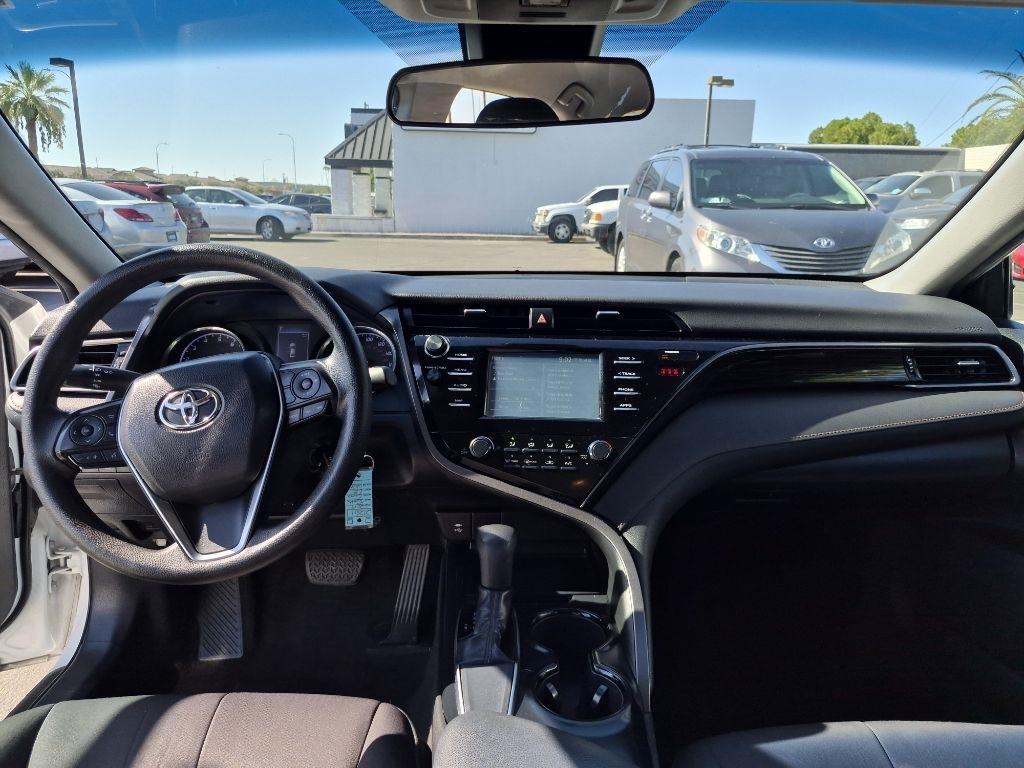 Toyota Camry  2019