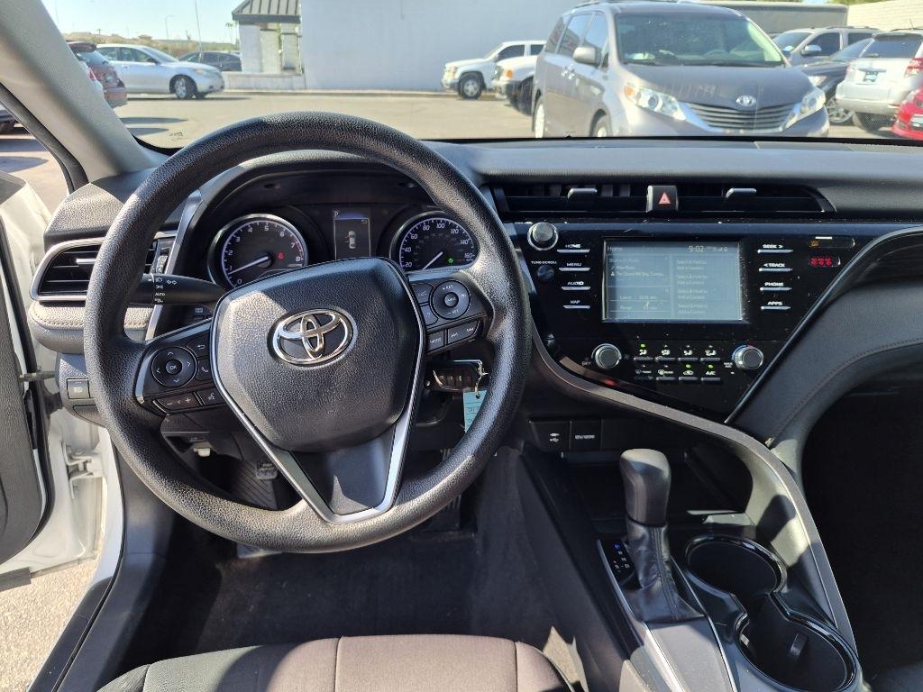Toyota Camry  2019