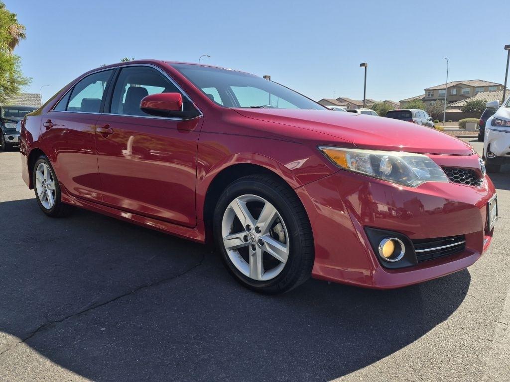Toyota Camry  2014