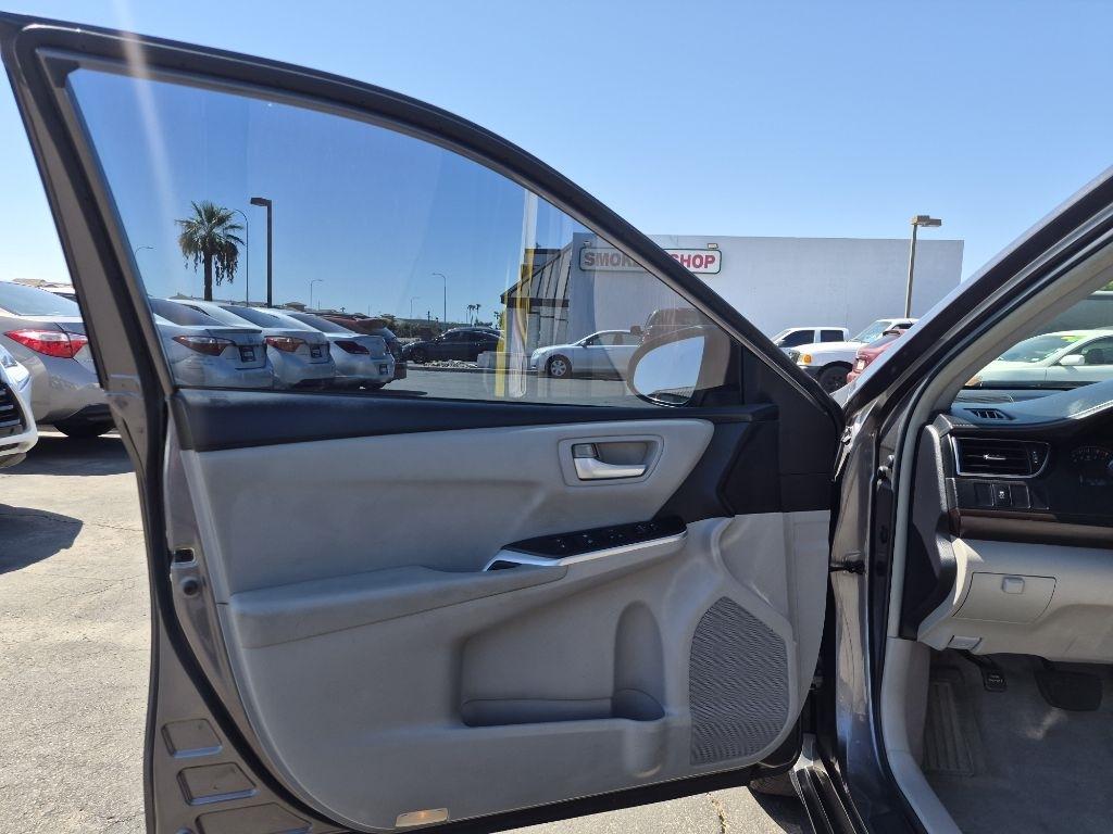 Toyota Camry  2015