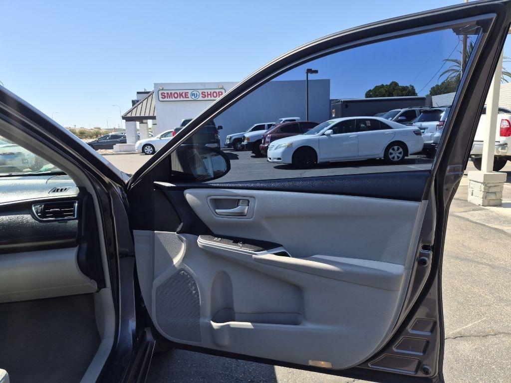 Toyota Camry  2015