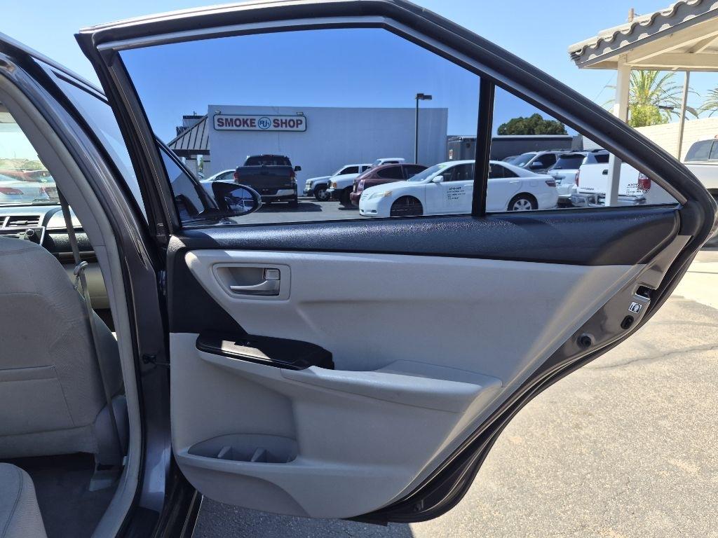 Toyota Camry  2015