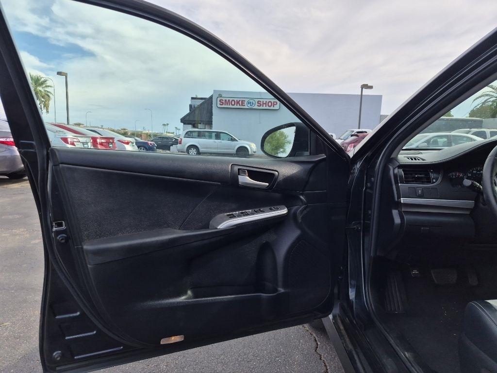 Toyota Camry  2012