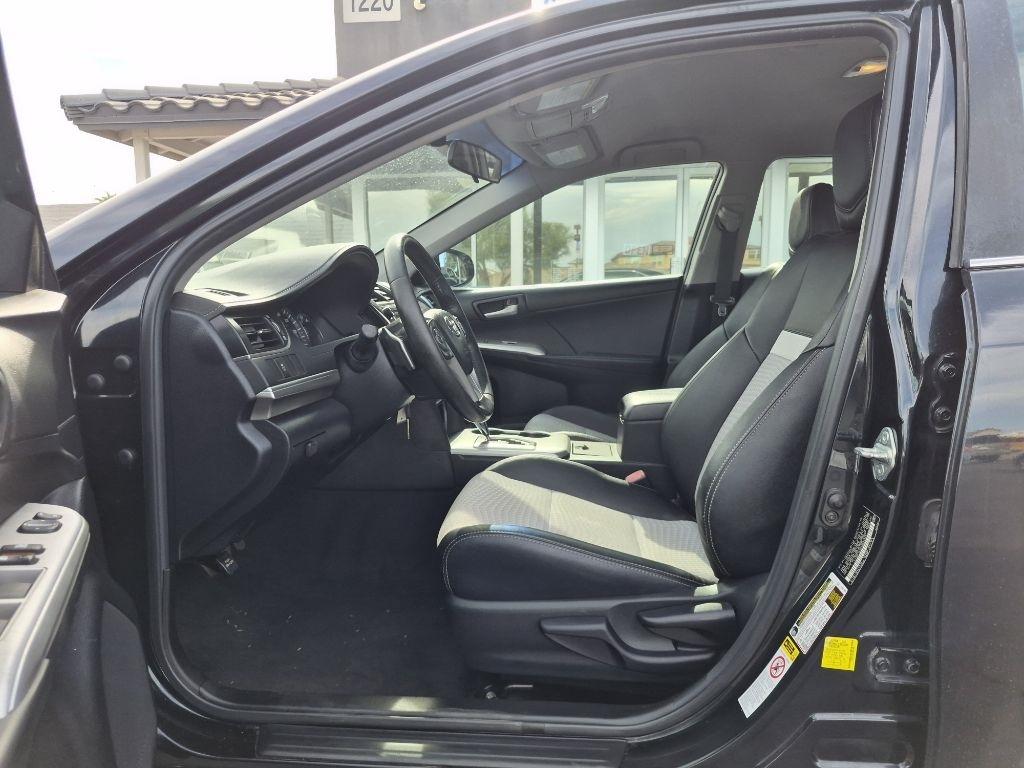 Toyota Camry  2012