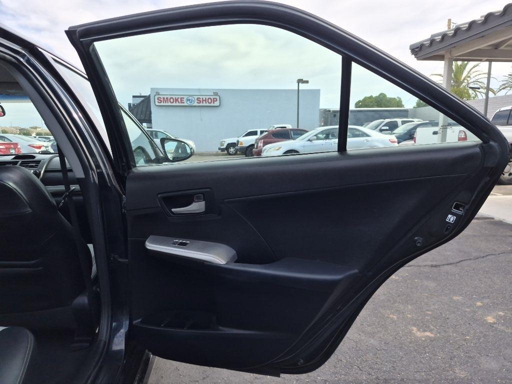 Toyota Camry  2012