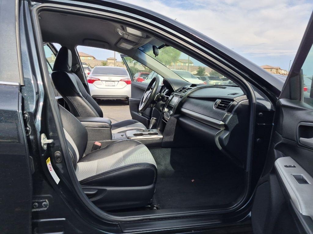 Toyota Camry  2012