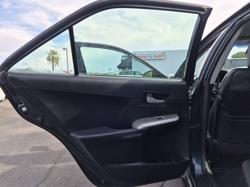 Toyota Camry  2012
