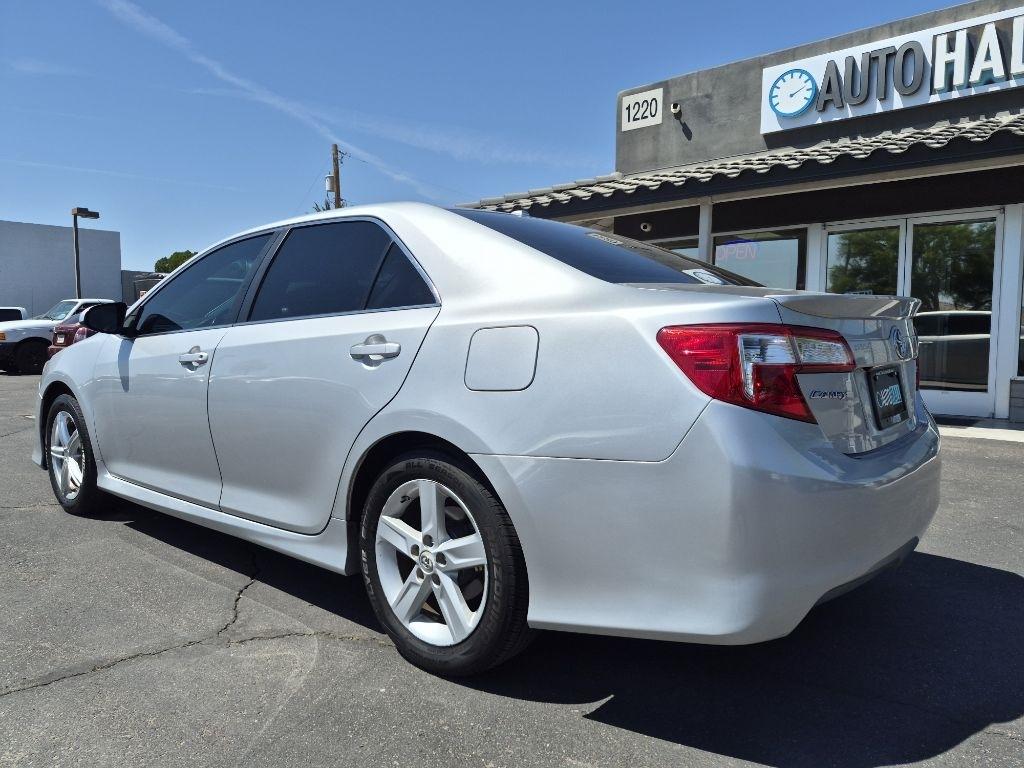 Toyota Camry  2012