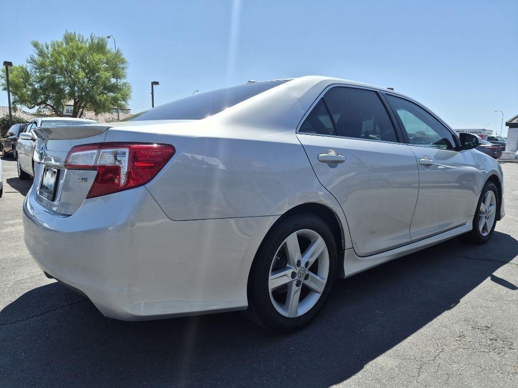 Toyota Camry  2012