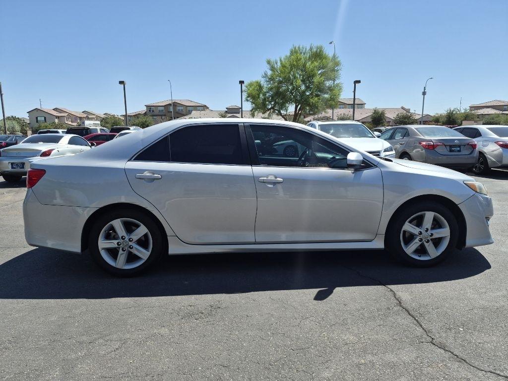 Toyota Camry  2012