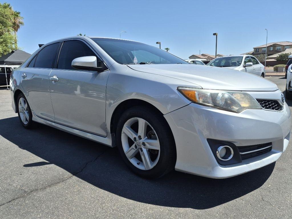Toyota Camry  2012