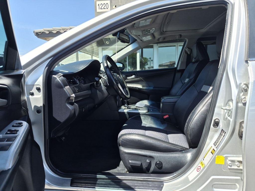 Toyota Camry  2012