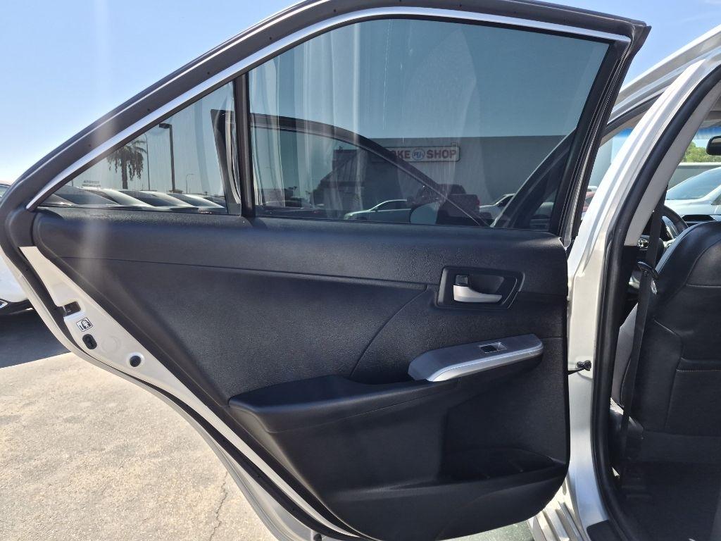 Toyota Camry  2012