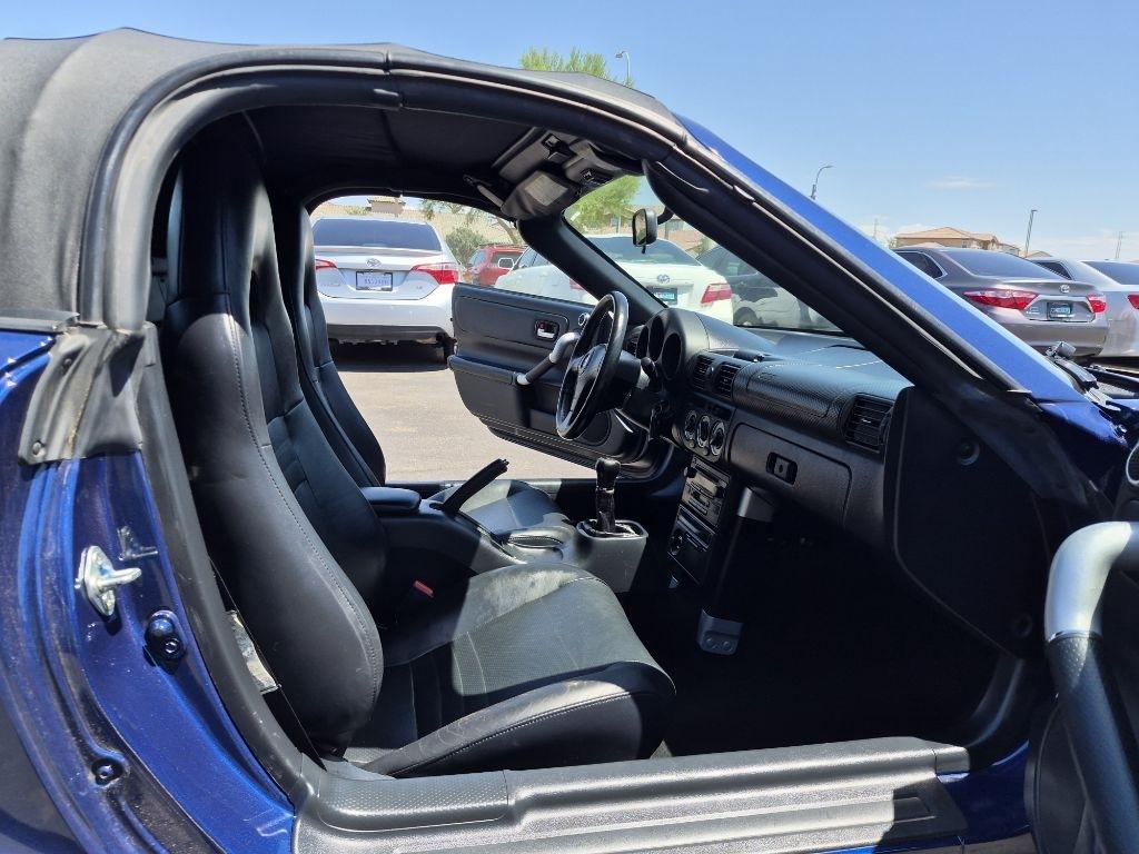 Toyota MR2 Spyder  2003