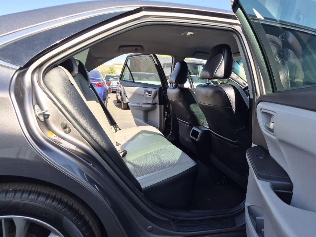 Toyota Camry  2015