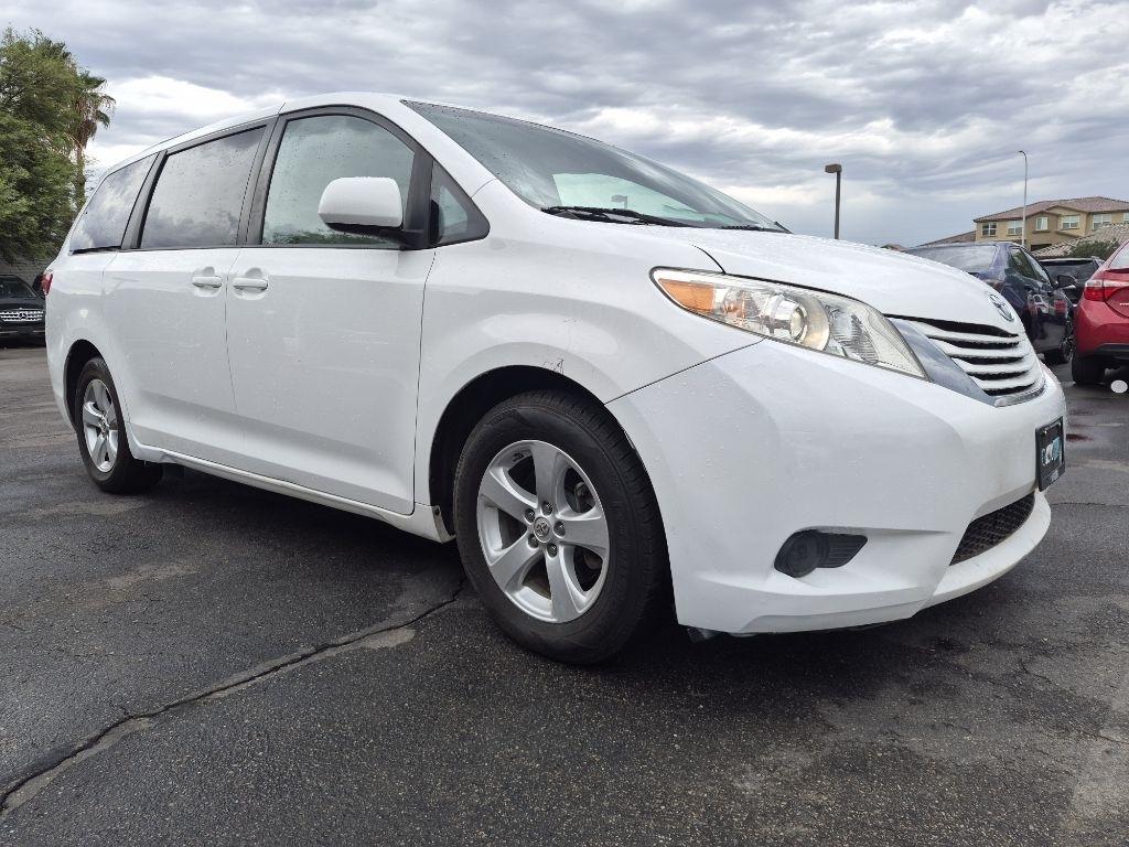 Toyota Sienna  2015