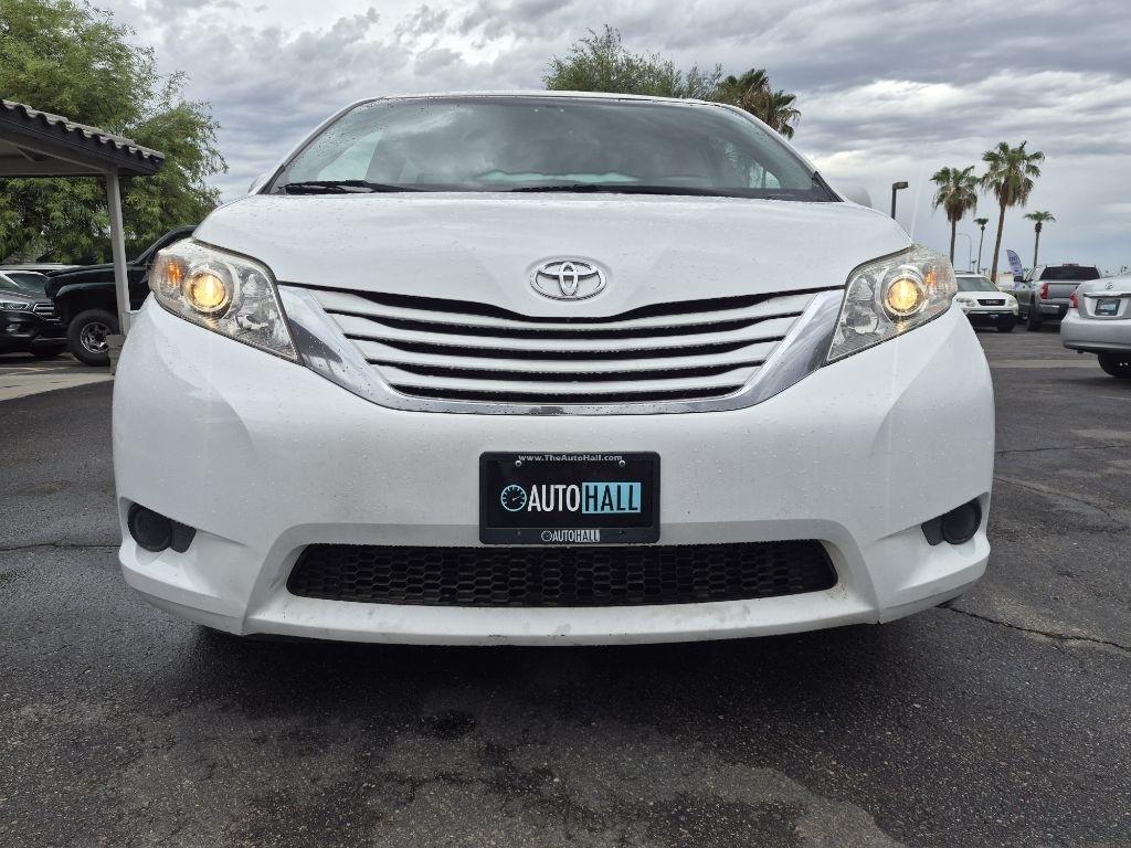 Toyota Sienna  2015