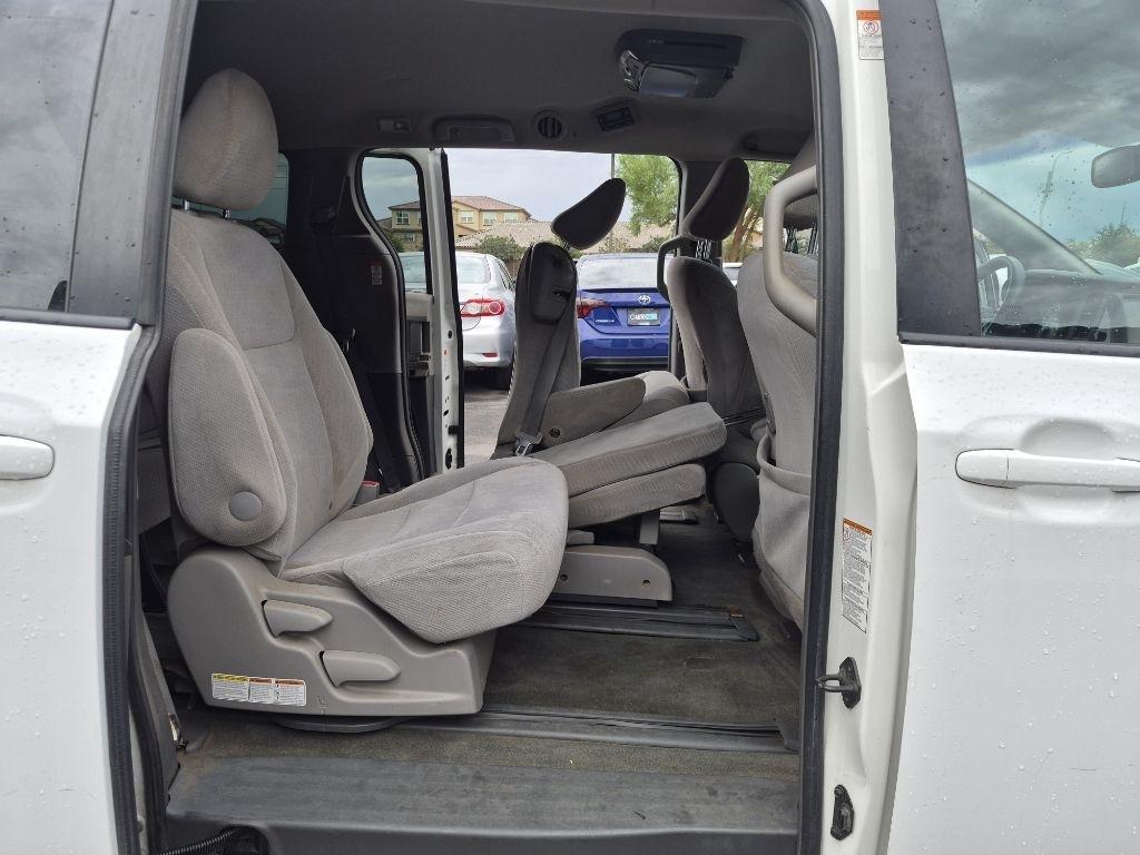Toyota Sienna  2015