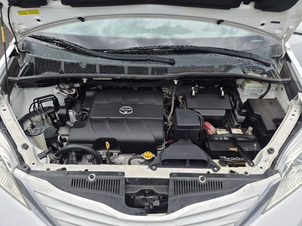 Toyota Sienna  2015