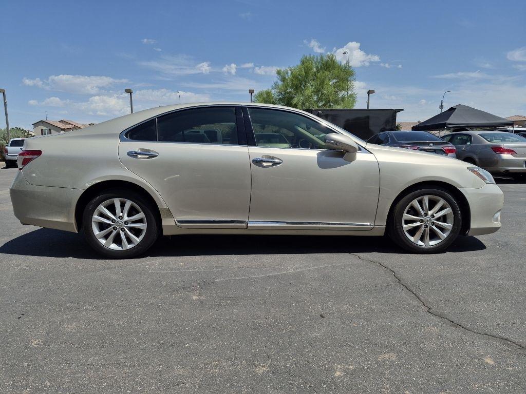 Lexus ES 350  2011