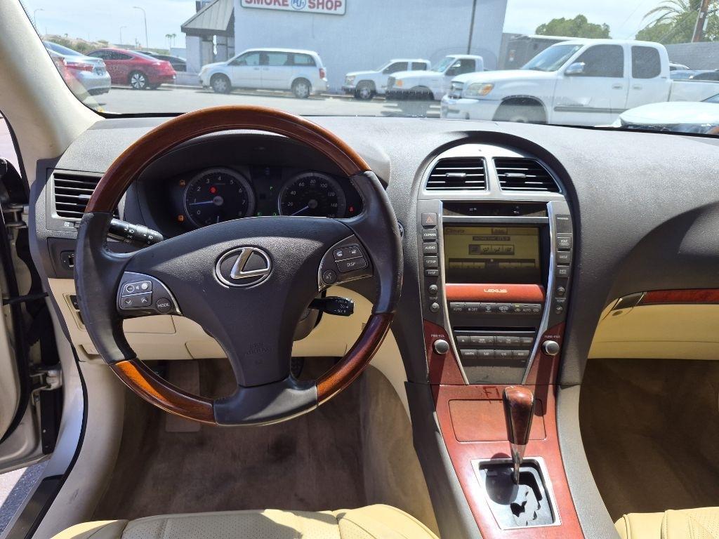 Lexus ES 350  2011