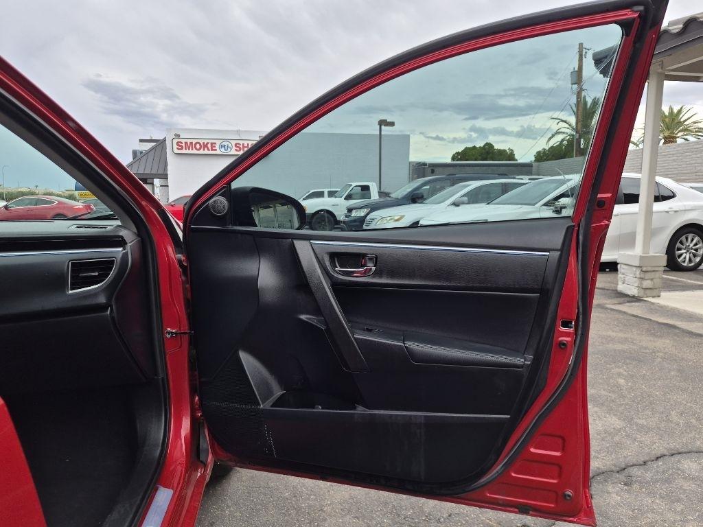 Toyota Corolla  2016