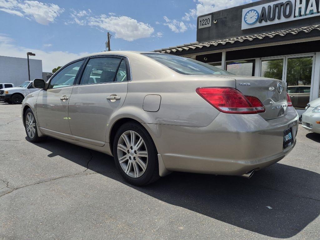 Toyota Avalon  2006