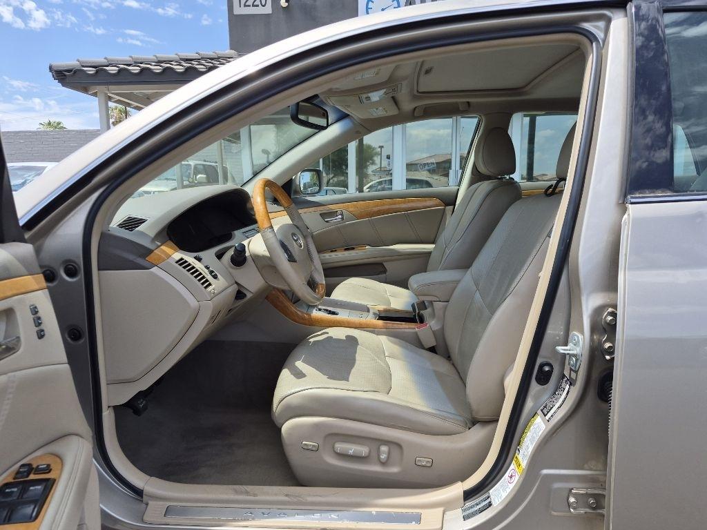 Toyota Avalon  2006