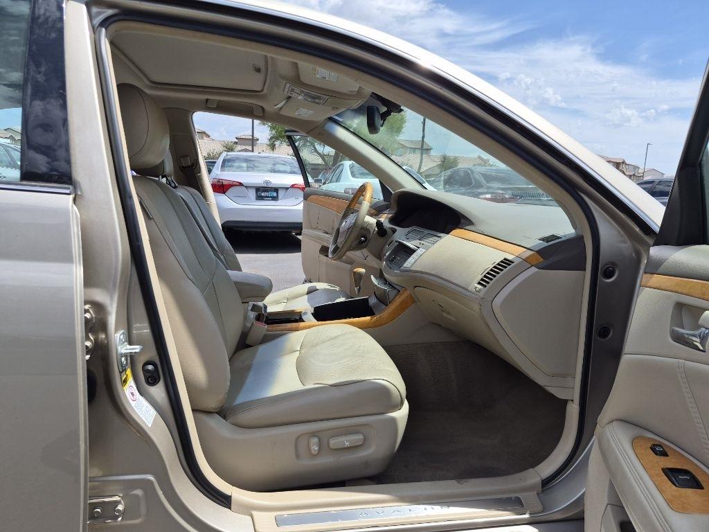 Toyota Avalon  2006