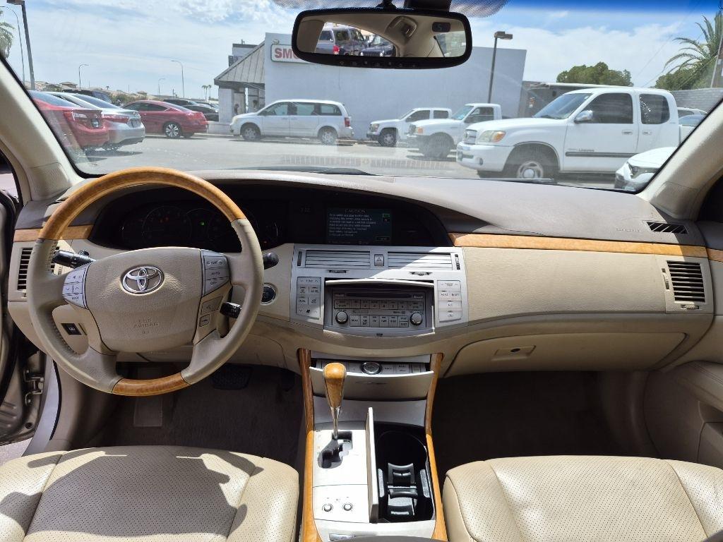 Toyota Avalon  2006